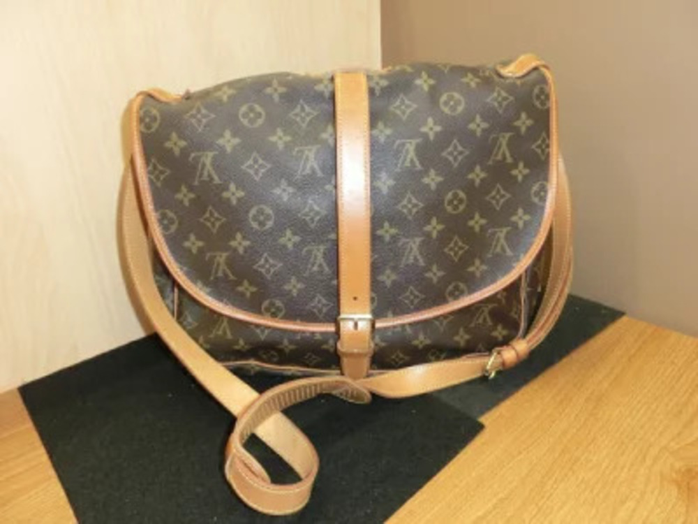 Louis Vuitton Saumur Monogram Shoulder Bag Crossbody